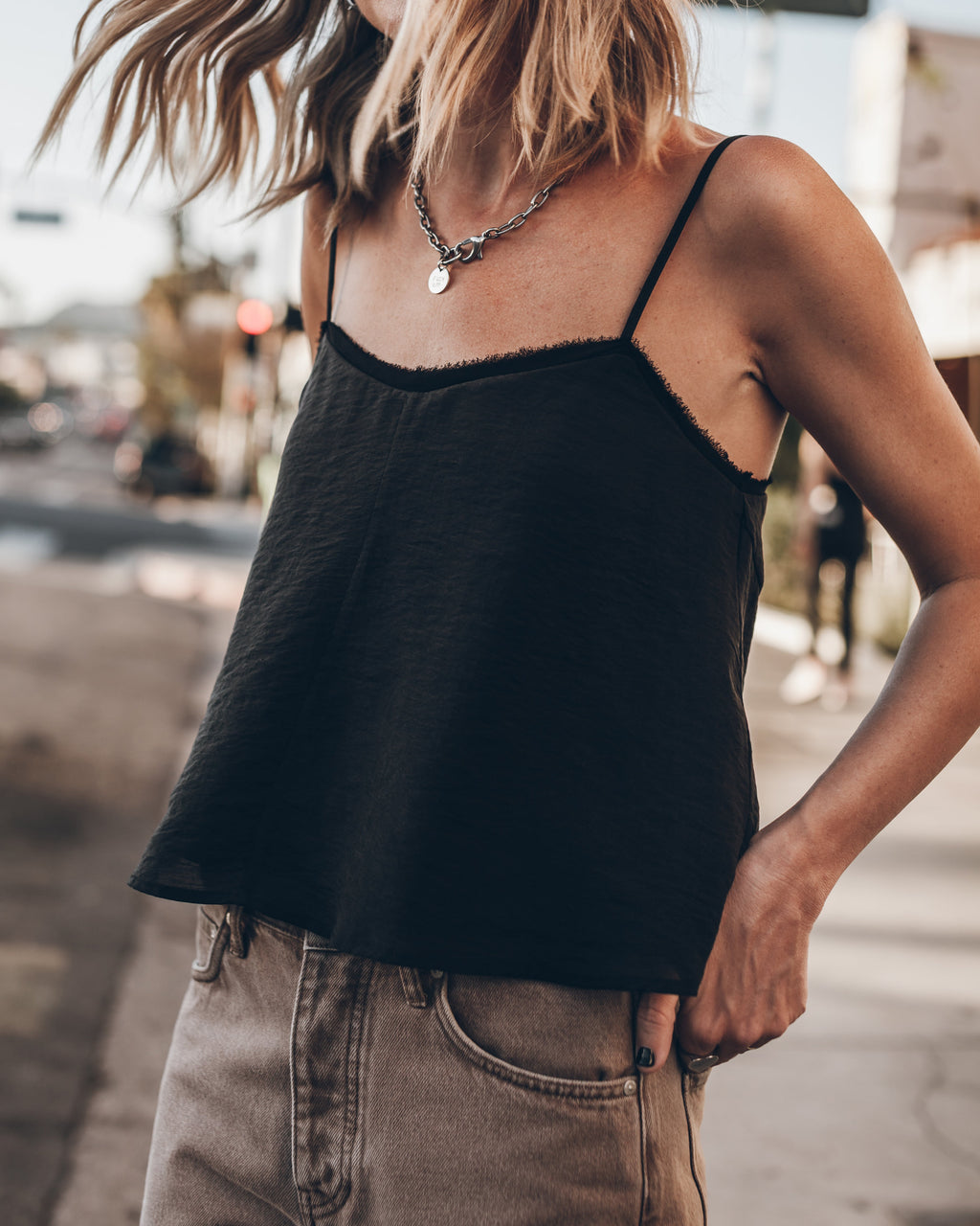 The Chestnut Baggy Jeans The Black Chill Top Los Ángeles California Jacqueline - Foto del producto