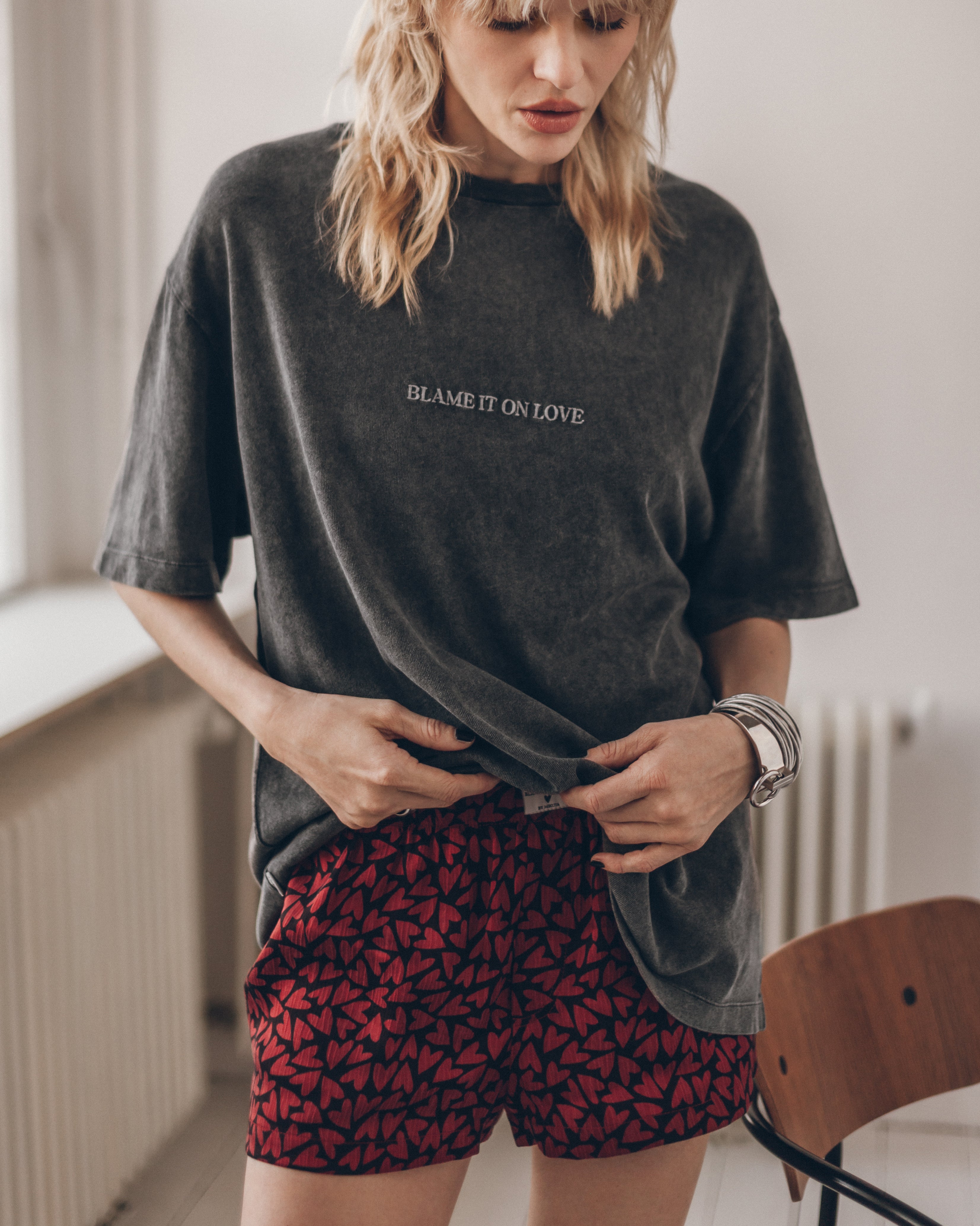 MIKUTA dark love t-shirt detail - Valentine's Day casual wear