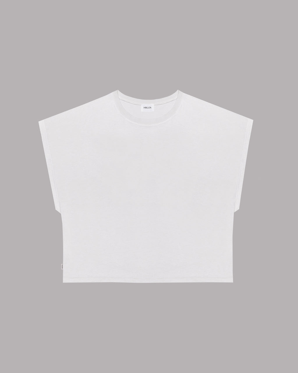 Camisa blanca con mangas de murciélago - Foto del producto