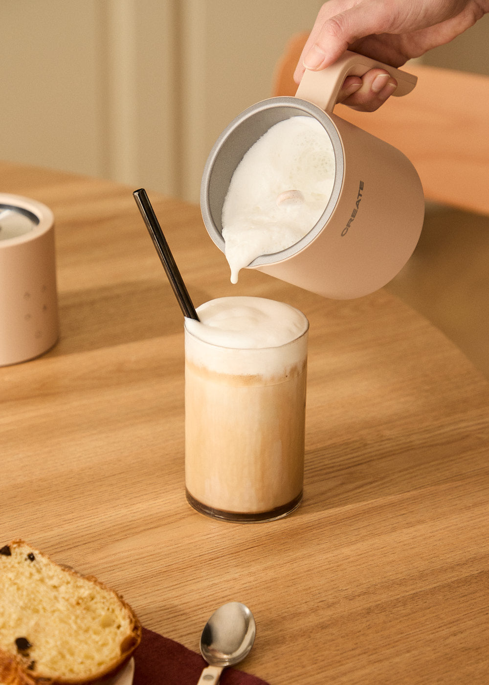 Milk Frother Studio Pro - Espumador y Calentador de Leche Apto para Lavavajillas - Arena