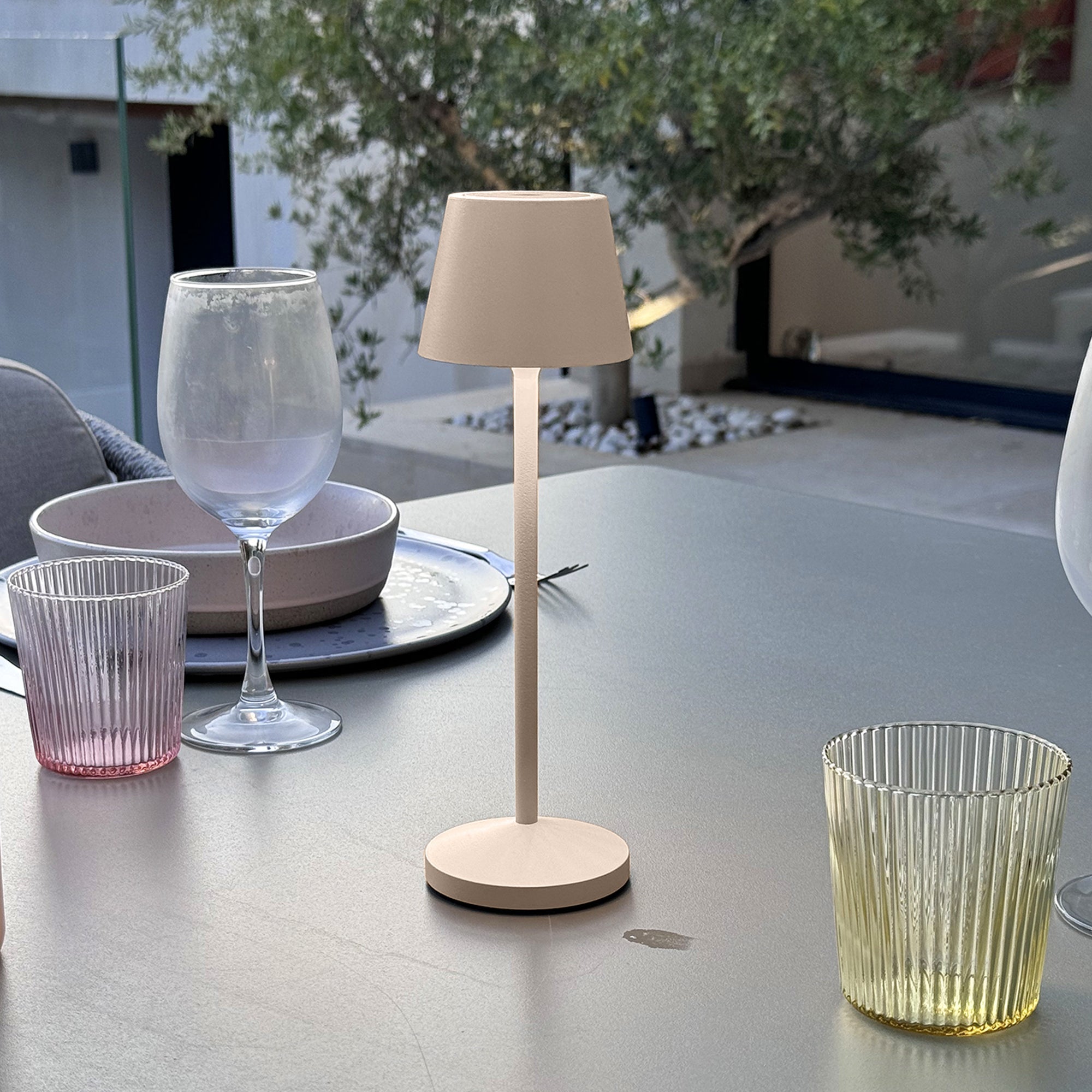Emily - Lampe De Table Sans Fil - Acier - Beige