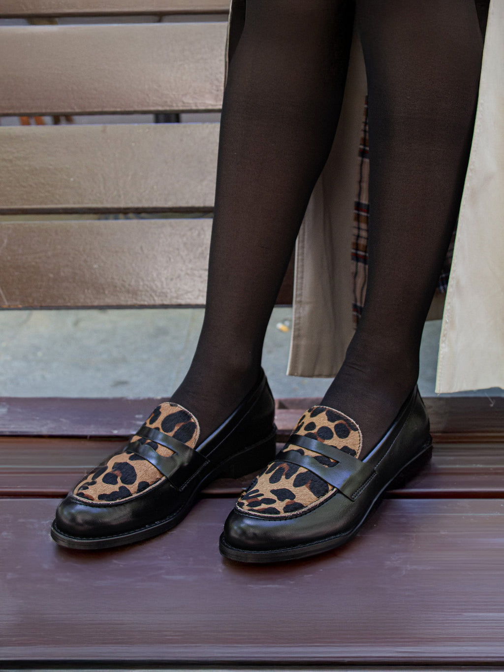 Mocassins Cuir Noir Léopard - Femme