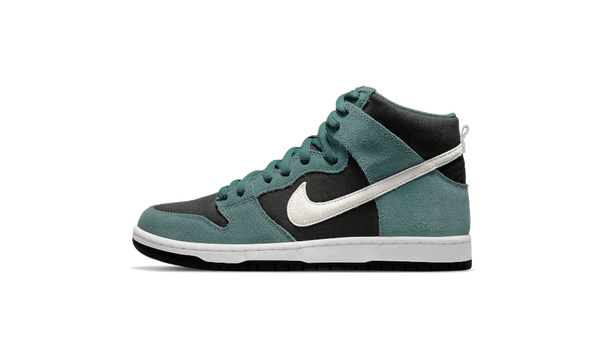 Nike - Nike Sb Dunk High Green Suede - Vert