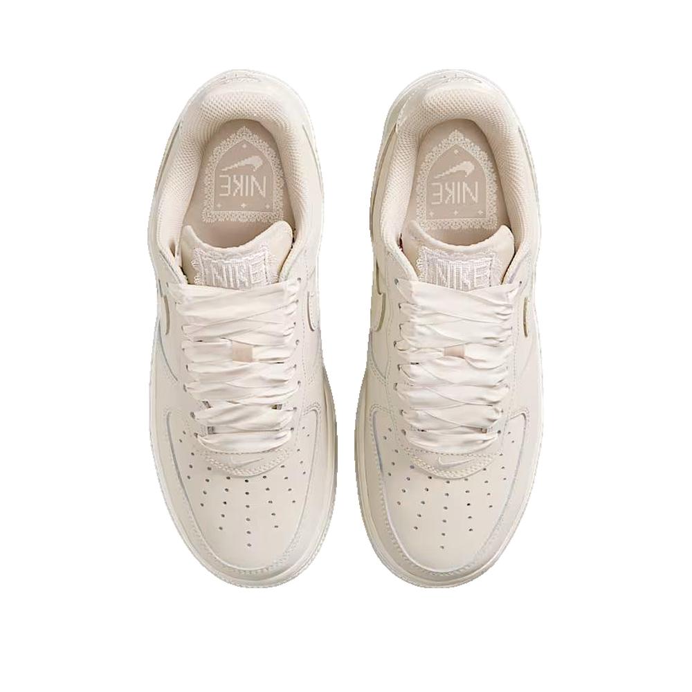 Air Force 1 Retro Premium Sneakers - Beige