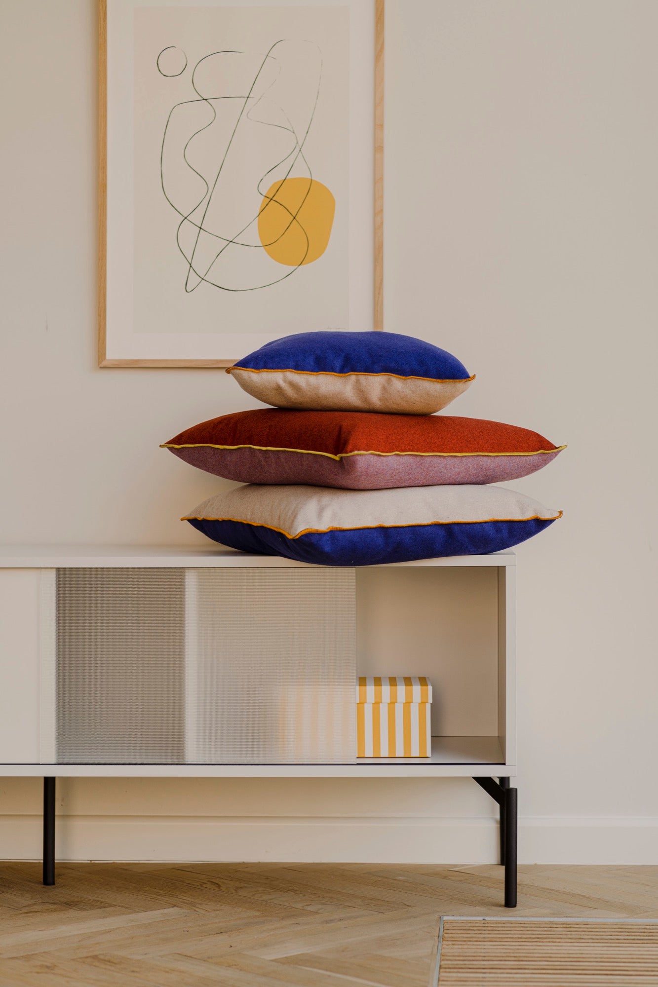 Met TV Unit - Large - Almond Grey