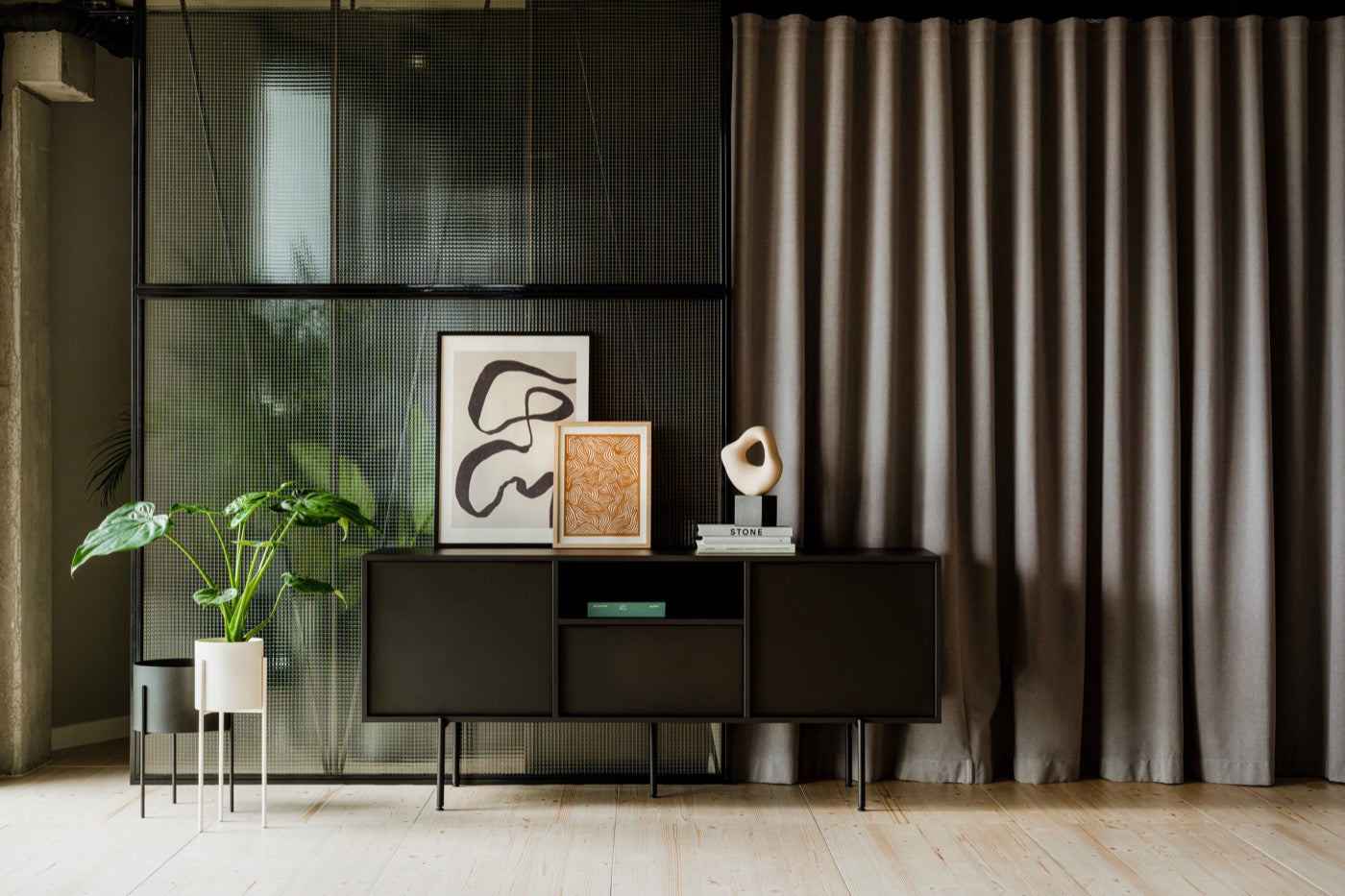 Bau Sideboard - Vulcano Black