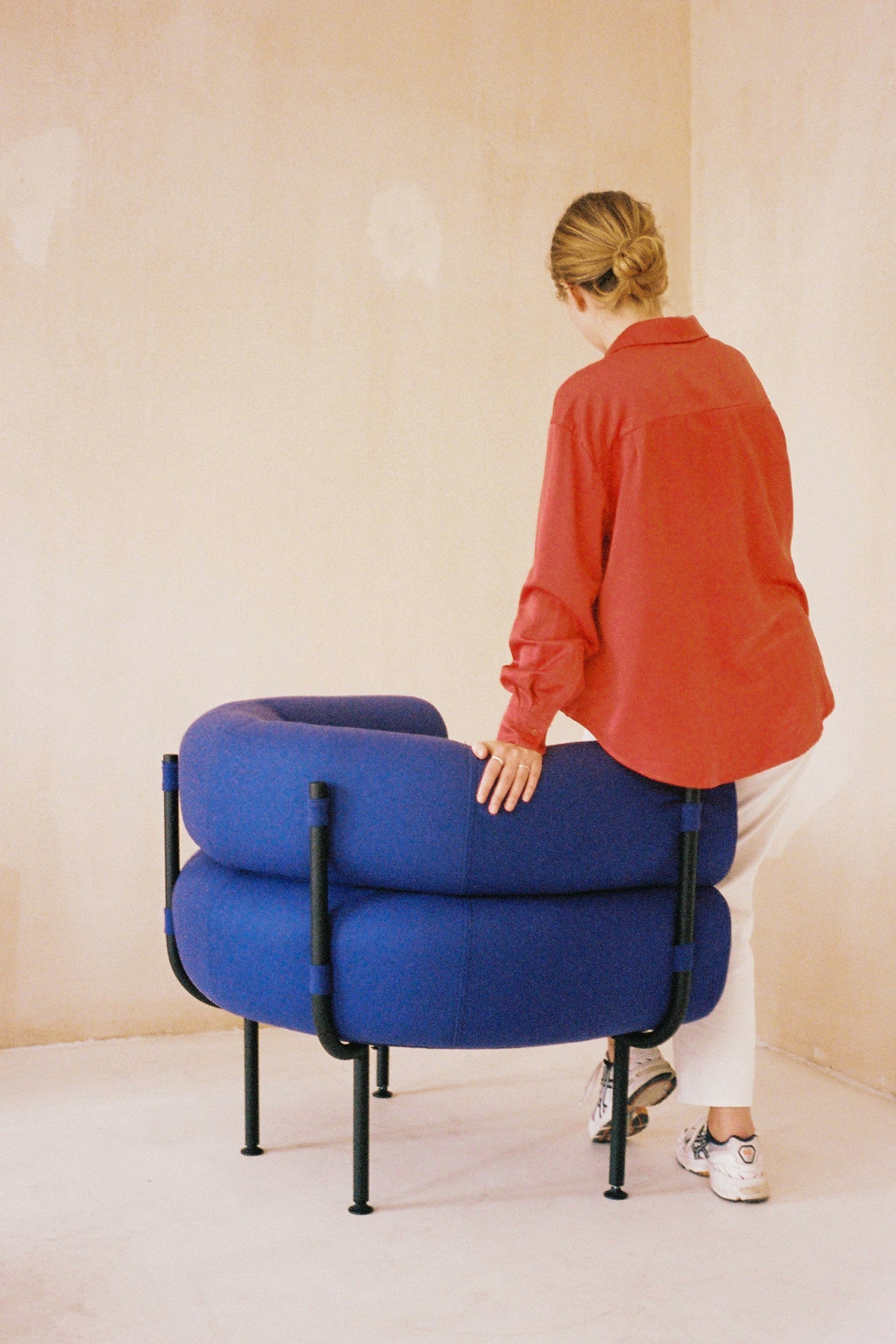 Ubi Armchair - Blueberry Pie Wool