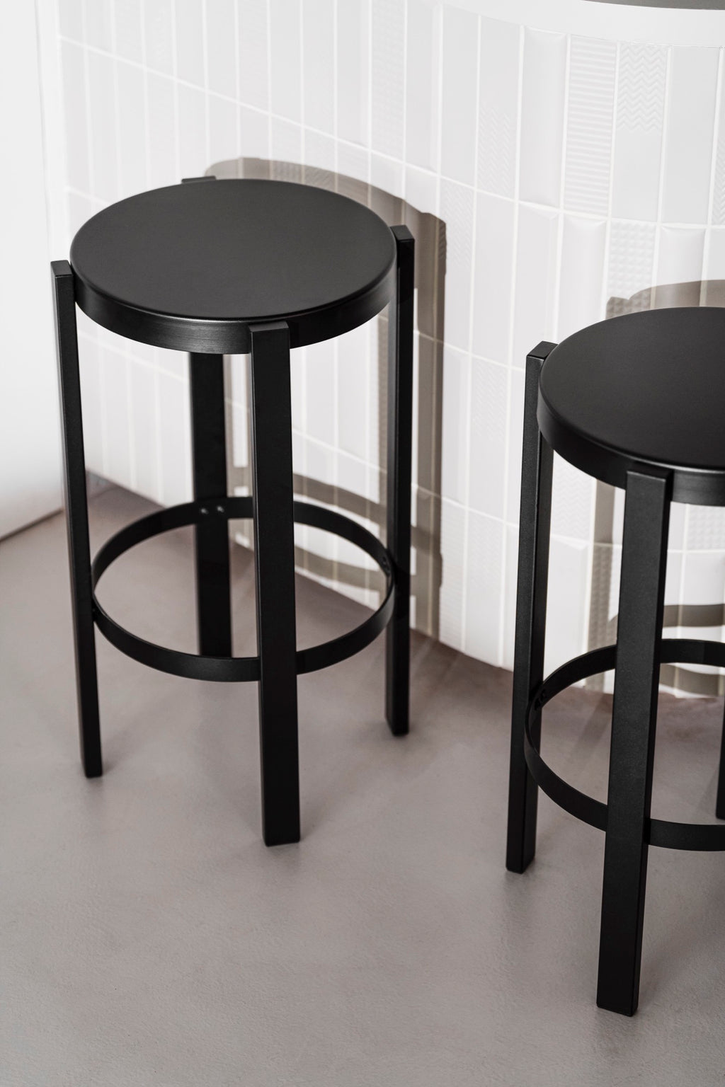Doon Bar Stool - Large - Vulcano Black