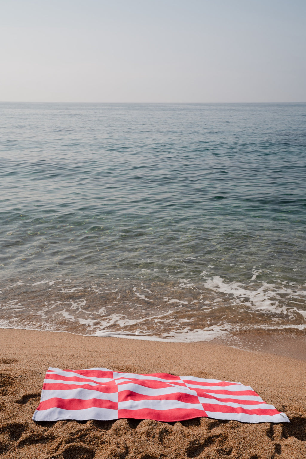 Su Beach Towel - Baby Blue & Red