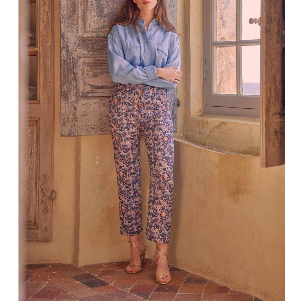 Pantalón Chino Sandy Highwaist Cropped Fancy - Vintage Garden - Mujer