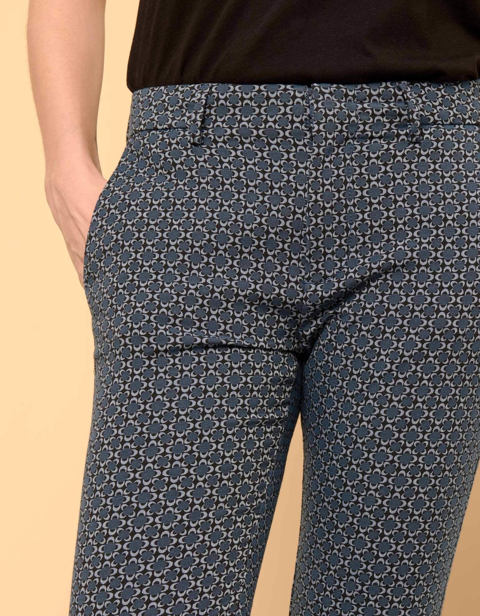 Cigarette Lizzy Fancy Navy Flow Trousers