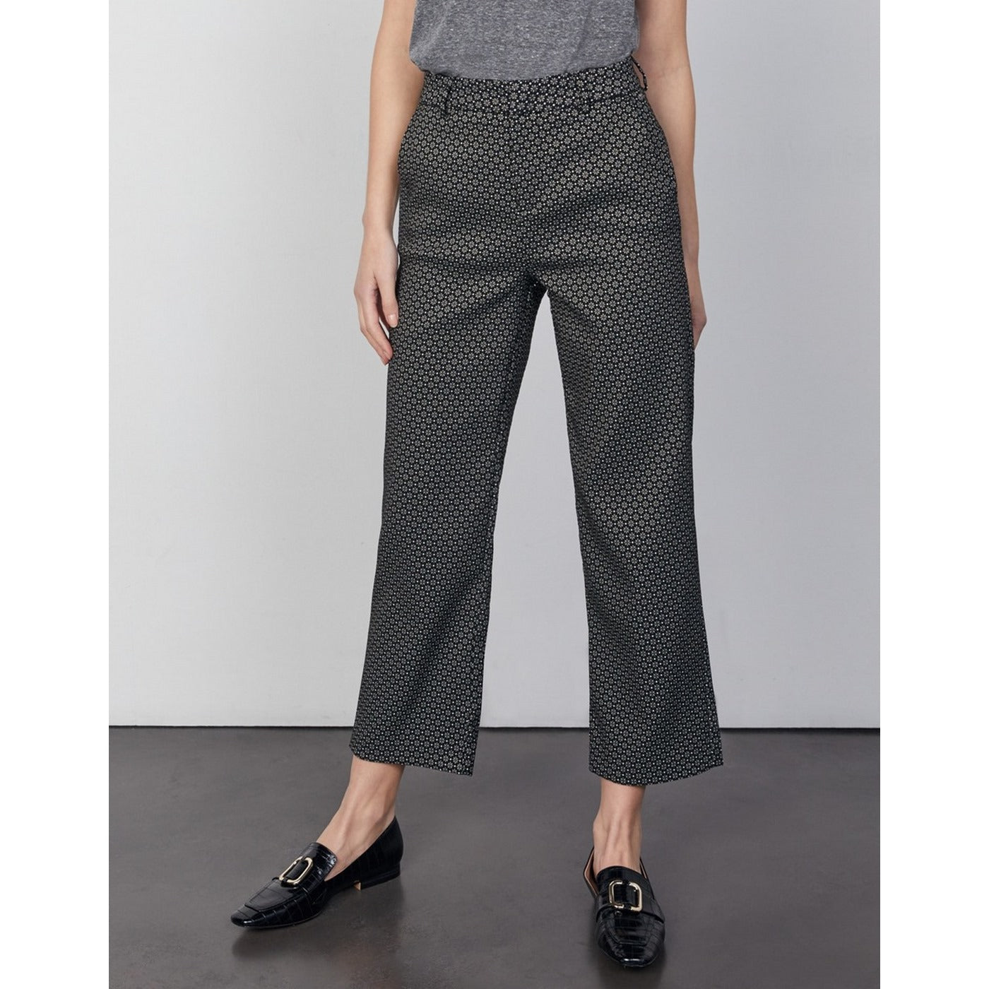 Reiko - Pantalón Laryfancy recortado recto tipo cigarrillo - Black Daisy - Mujer