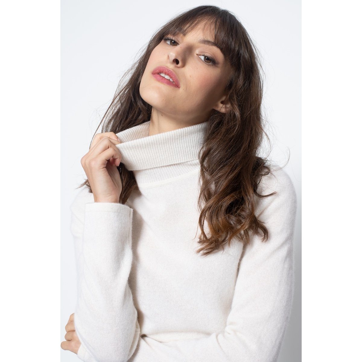 Ivory Bise Turtleneck Sweater, Jersey, 100% Cashmere, 2 Yarns - Women