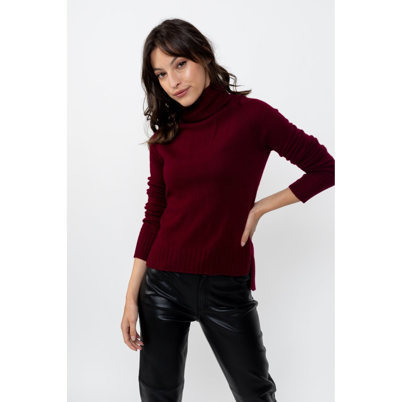 Jersey Asimétrico Cuello Alto Mangas Raglan Cassy Borgoña, Jersey, 100% Cachemira, 2 Hilos - Mujer