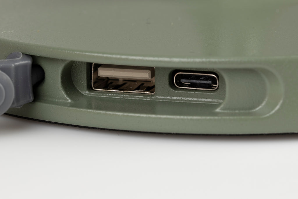 Hub - Lámpara de Mesa - Plástico Polipropileno - Verde