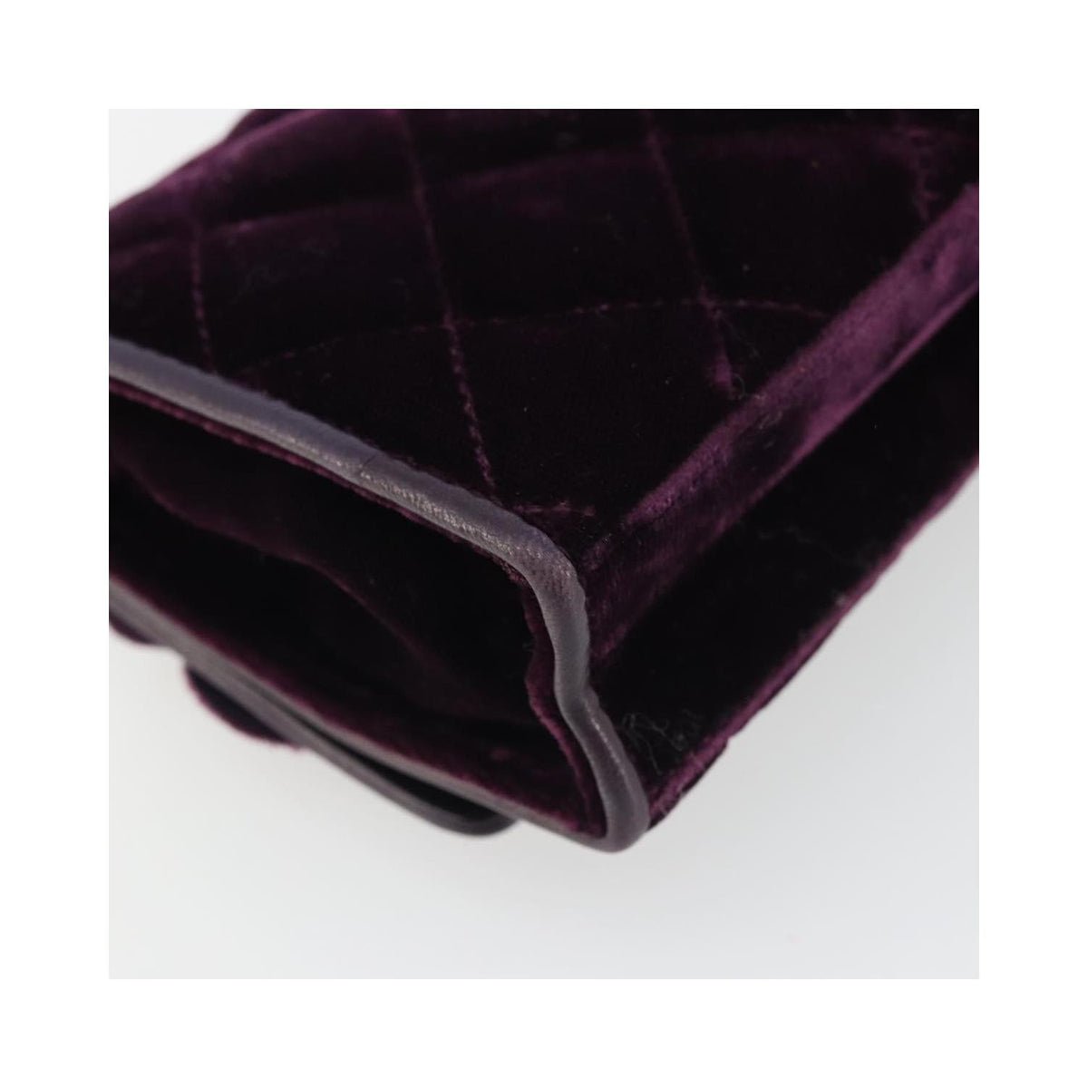 Chanel - Bolso de mano tipo cartera con cadena de terciopelo - Violeta