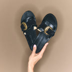 Sandalias de cuero negras mezcla violeta