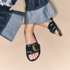 Sandalias de cuero negras mezcla violeta