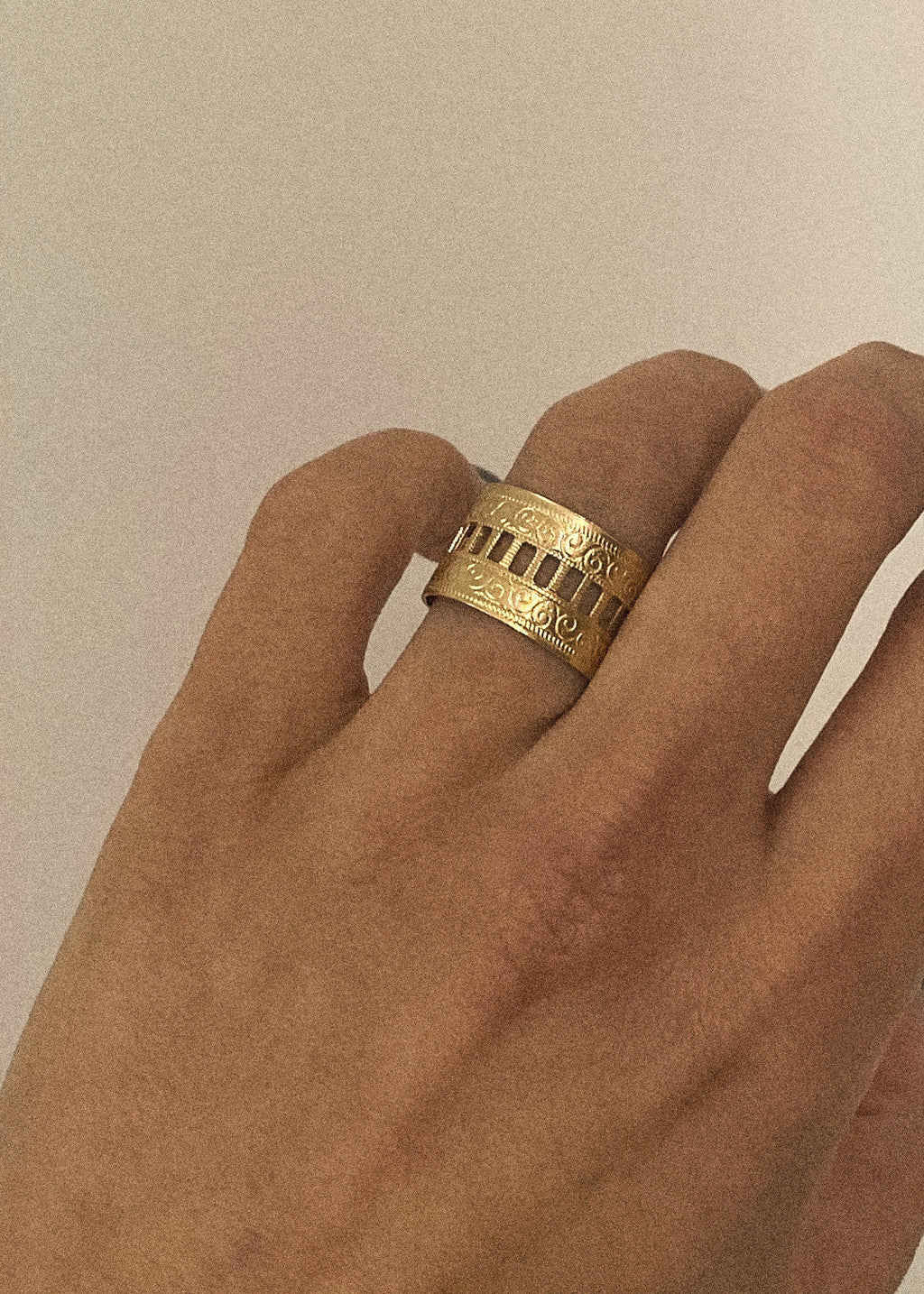 Sebastine ring
