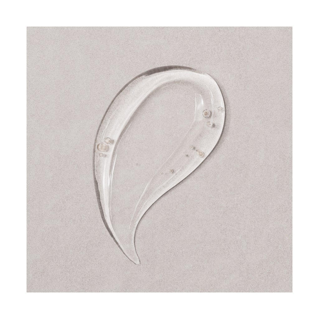 texture légère douce et naturelle d'un shampoing neutre et respectueux du cuir chevelu. 