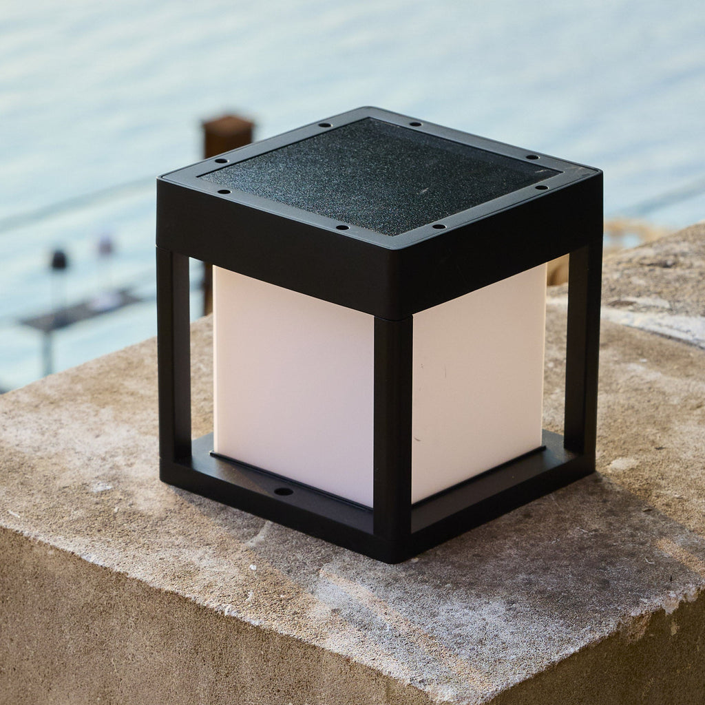 Pilaro - Borne & Potelet Solaire - Aluminium - Noir