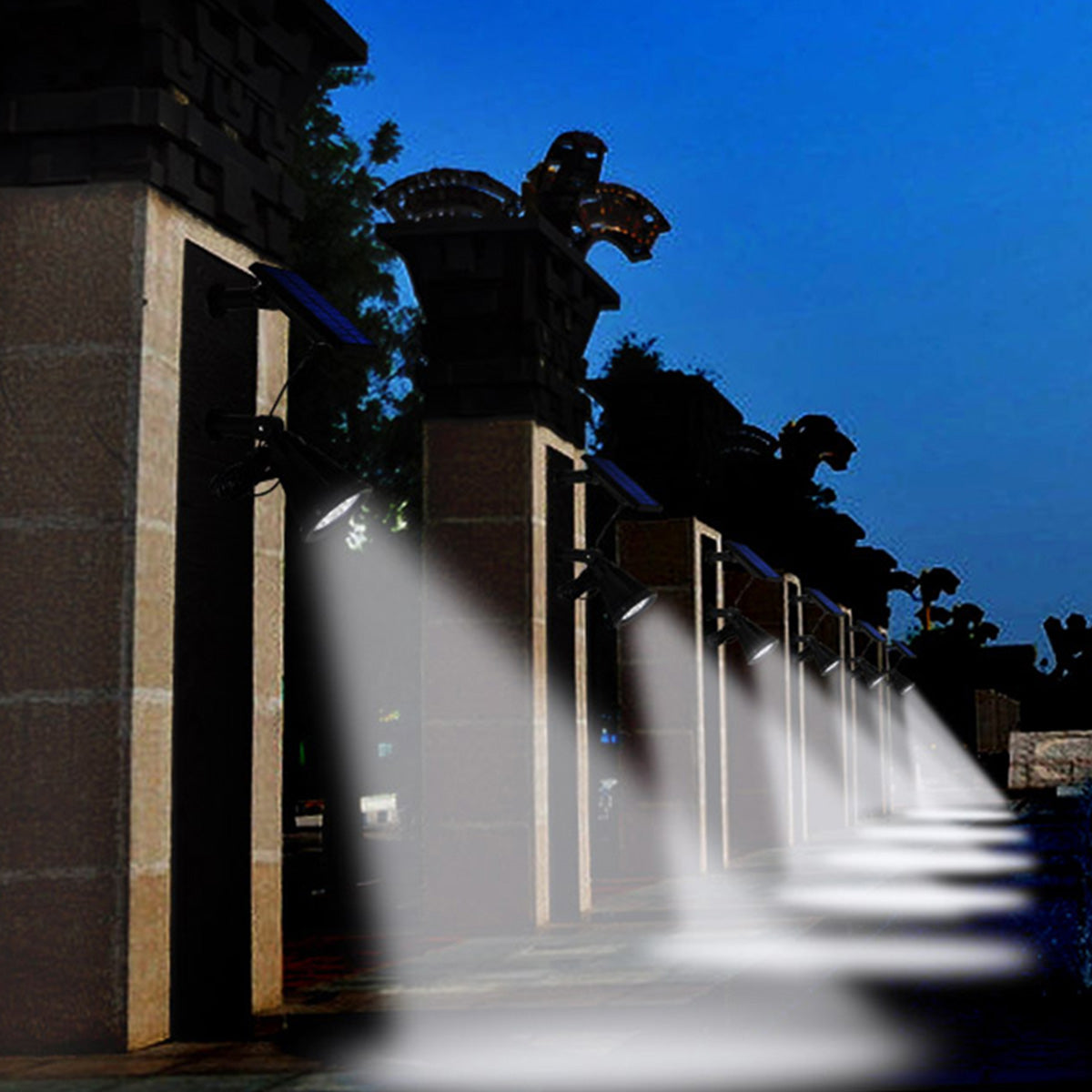 Spiky - Solar Spotlight - Plastic - Black