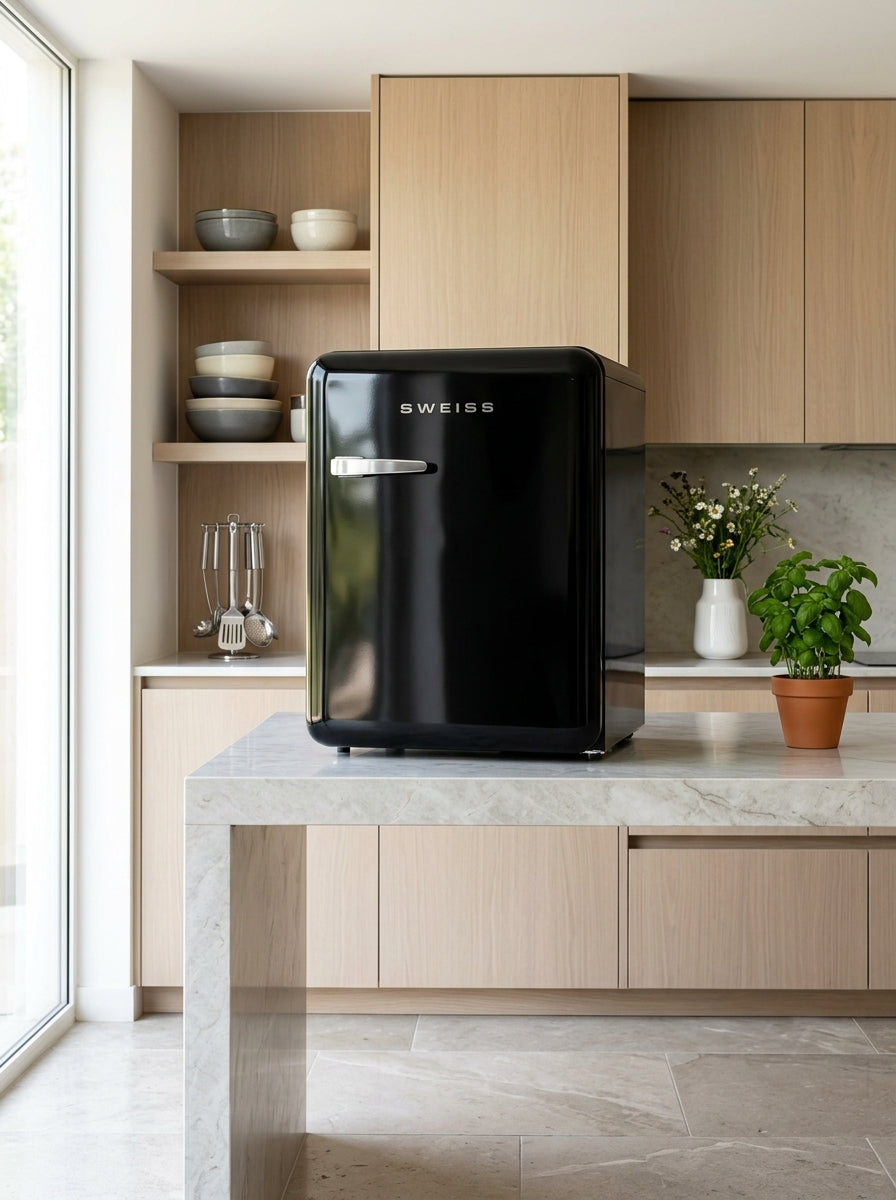 Vintage Mini Fridge - Black