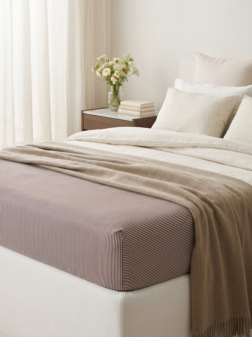 Fleurs Des Champs - Fitted Sheet - Cotton Satin - Burgundy Stripes