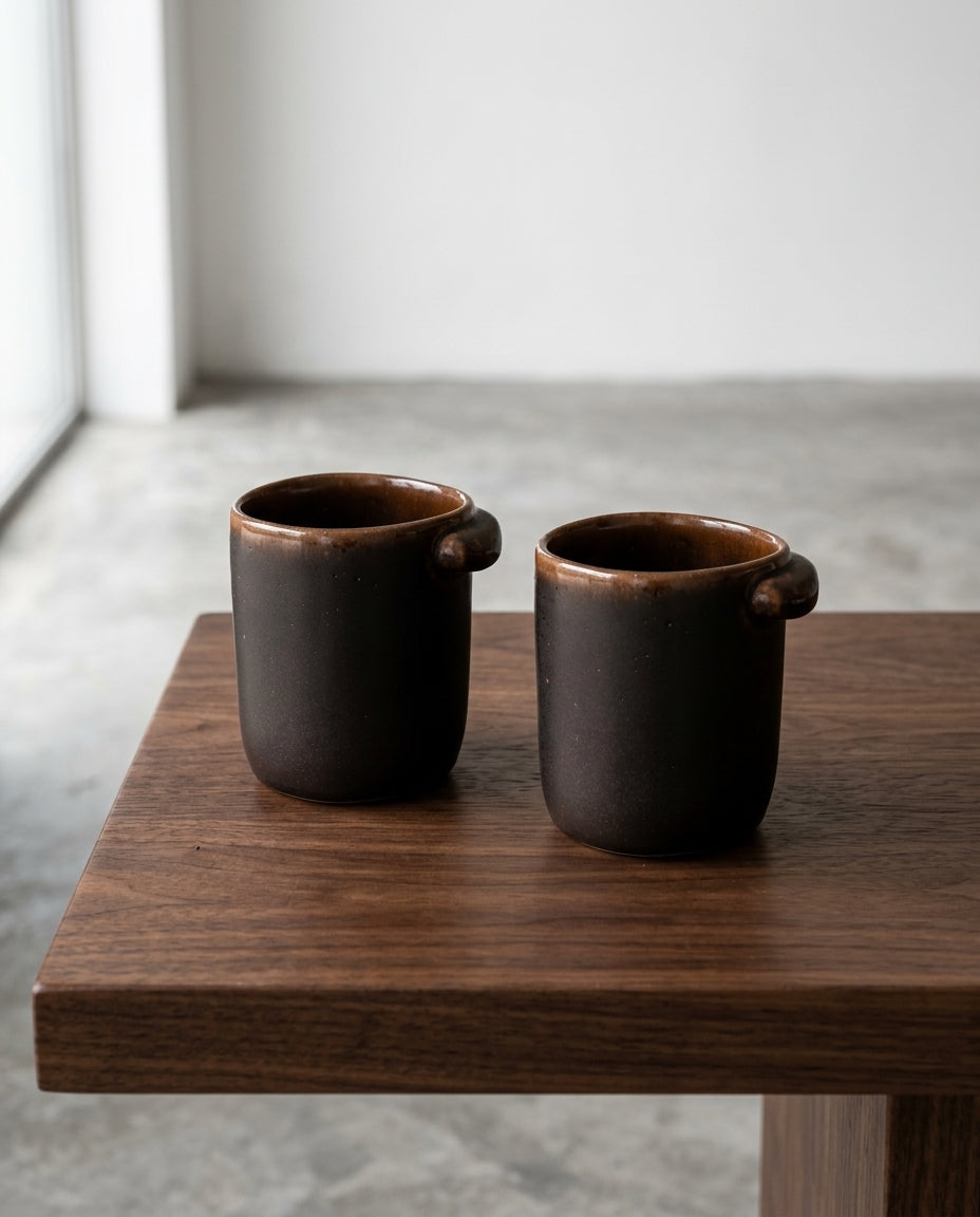 Out Of Lines - Set Of 2 Handleless Mugs - Stoneware - Black Brown