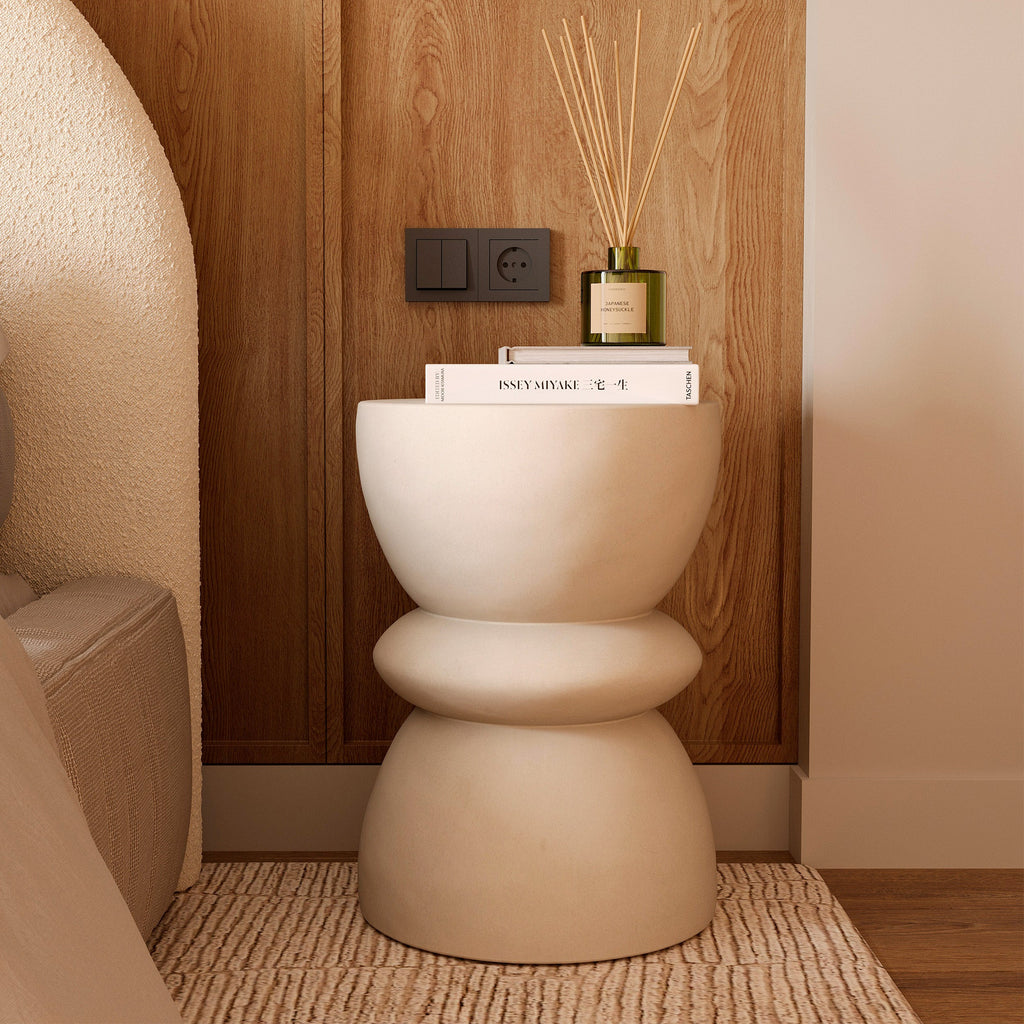 Maupiti - White Round Side Table in Concrete Effect Clay Fiber