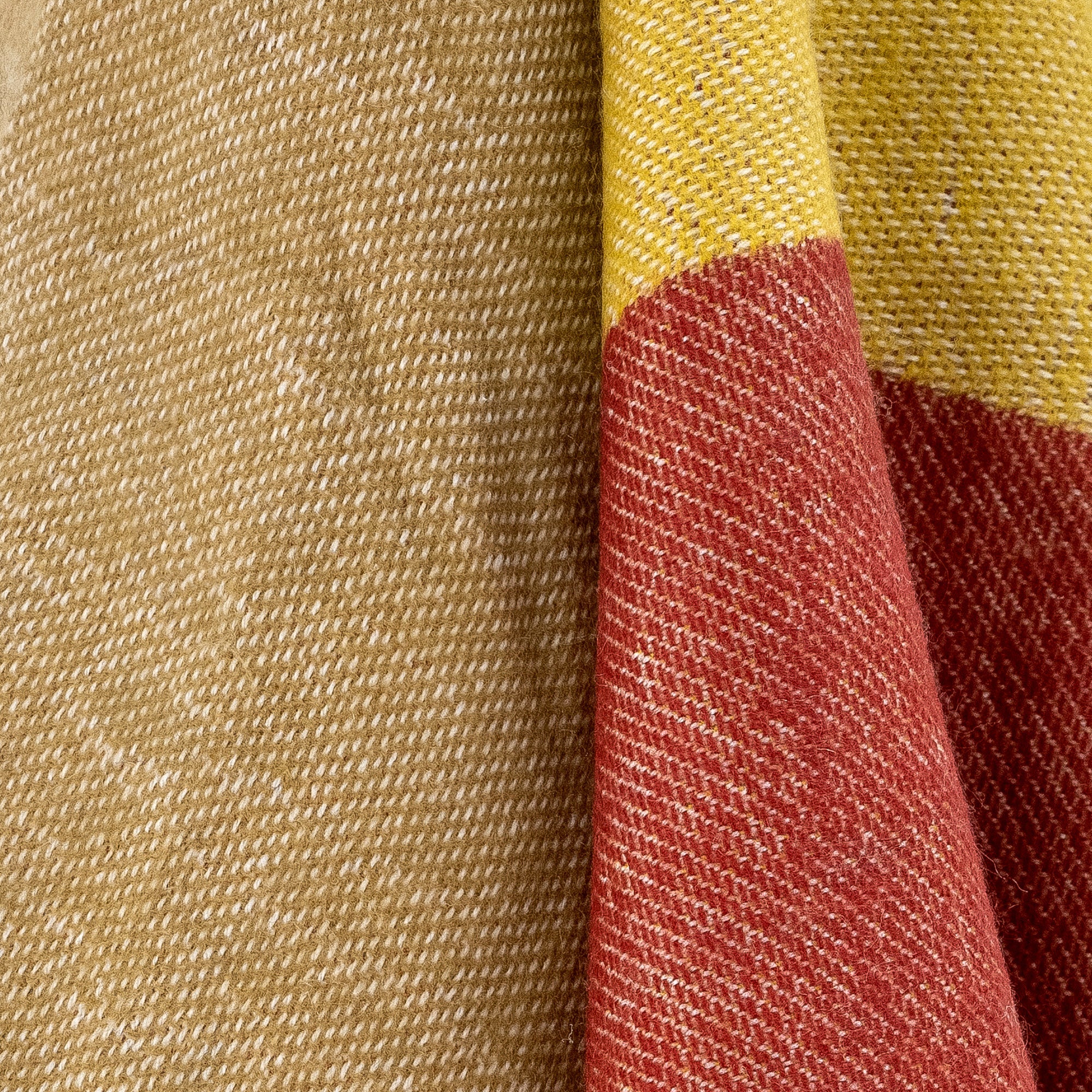 Ara - Set of 2 Throws - Brown - Acrylic