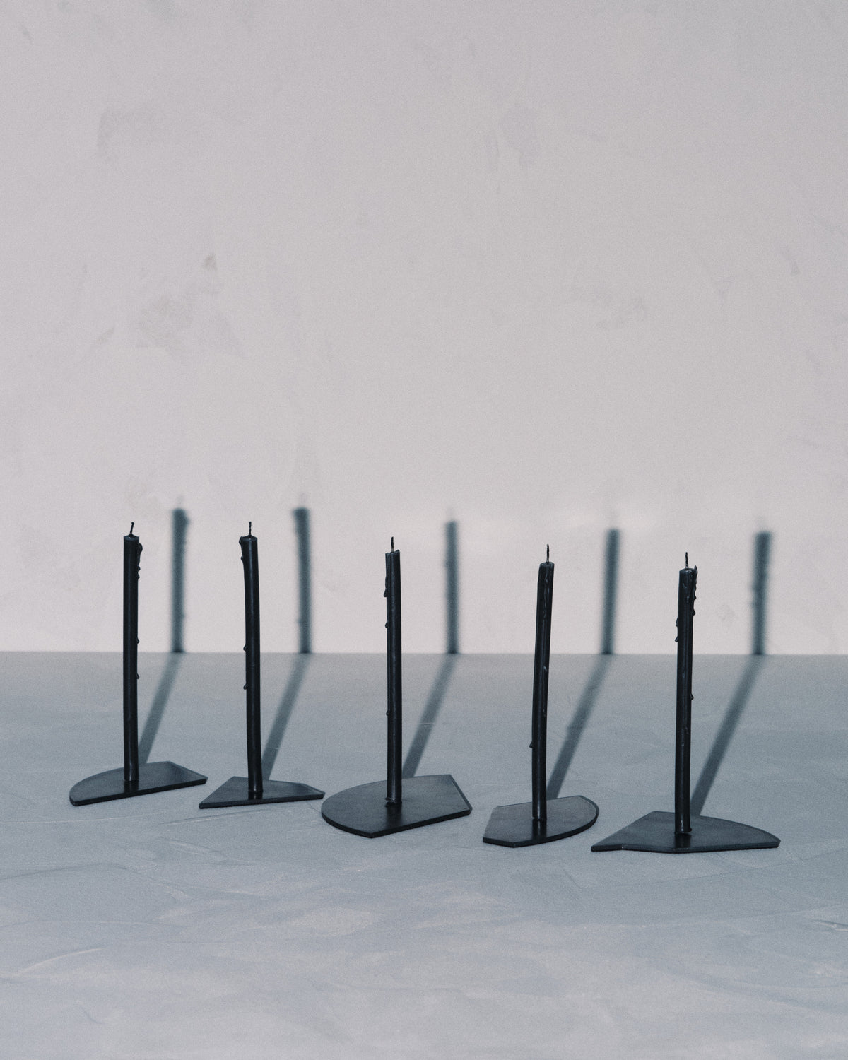 Candelabra - Kandelaar - Geblauwd Staal - Zwart