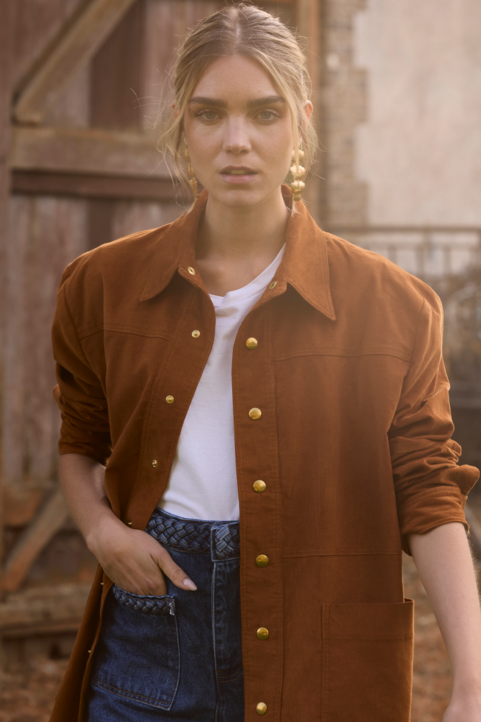 RAÏSSA CARAMEL VELVET OVERSHIRT
