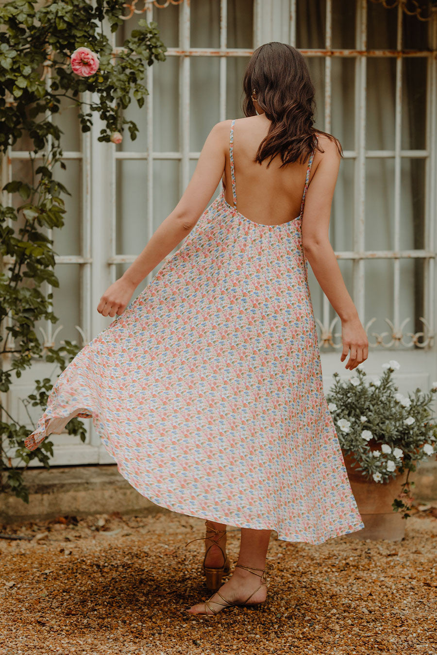 Robe Katy Kaori