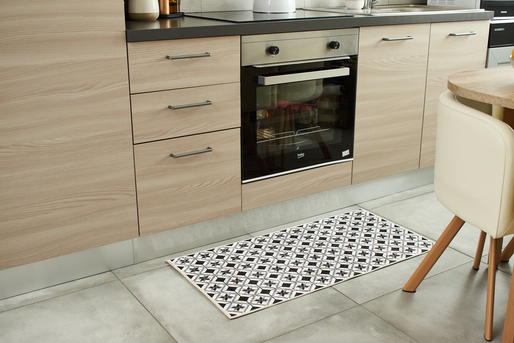 Azulejo 754 Rug - Black
