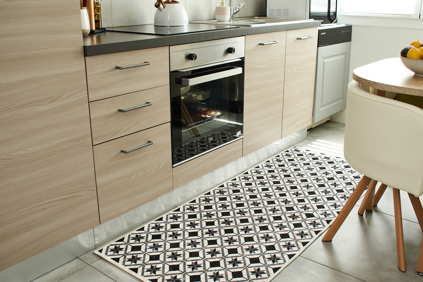 Azulejo 754 Rug - Black