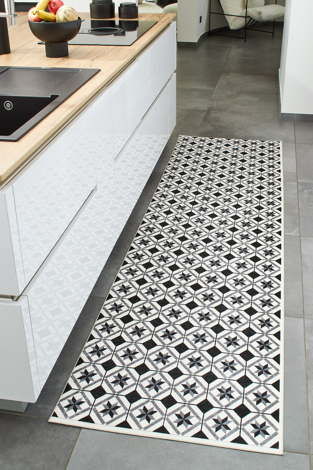 Azulejo 754 Rug - Black