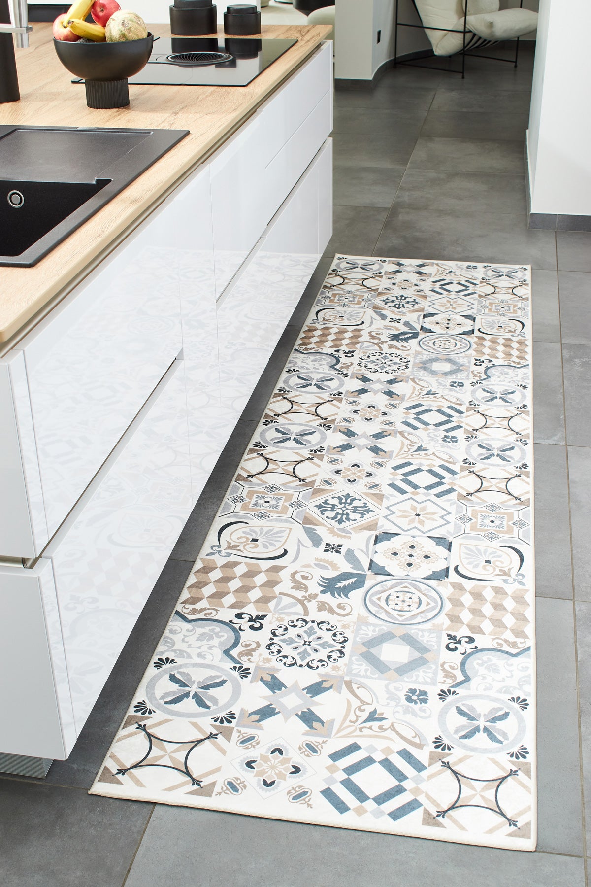 Azulejo 755 Rug - Brown