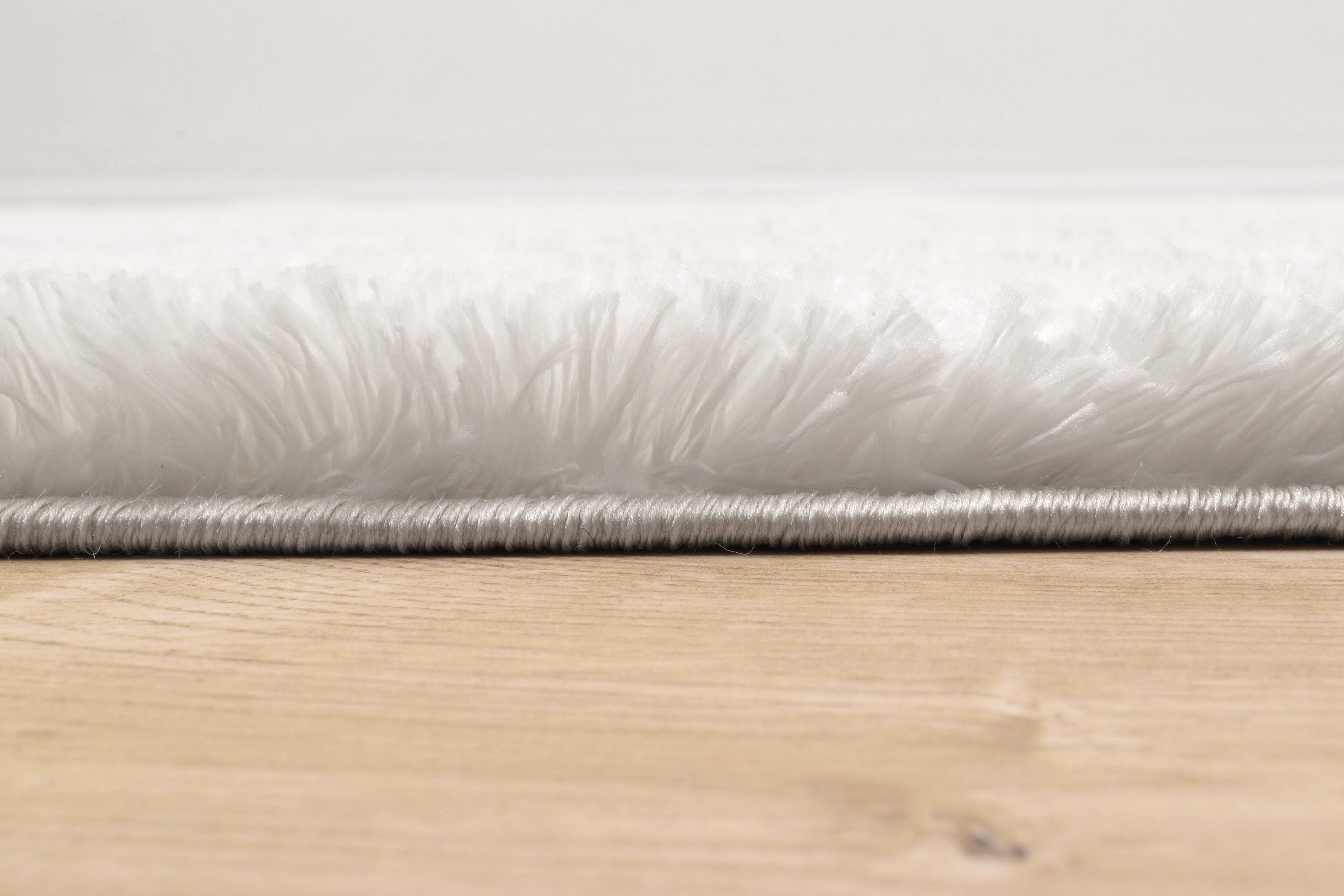 Cosy Soft Shaggy Rug 902 Plain - White