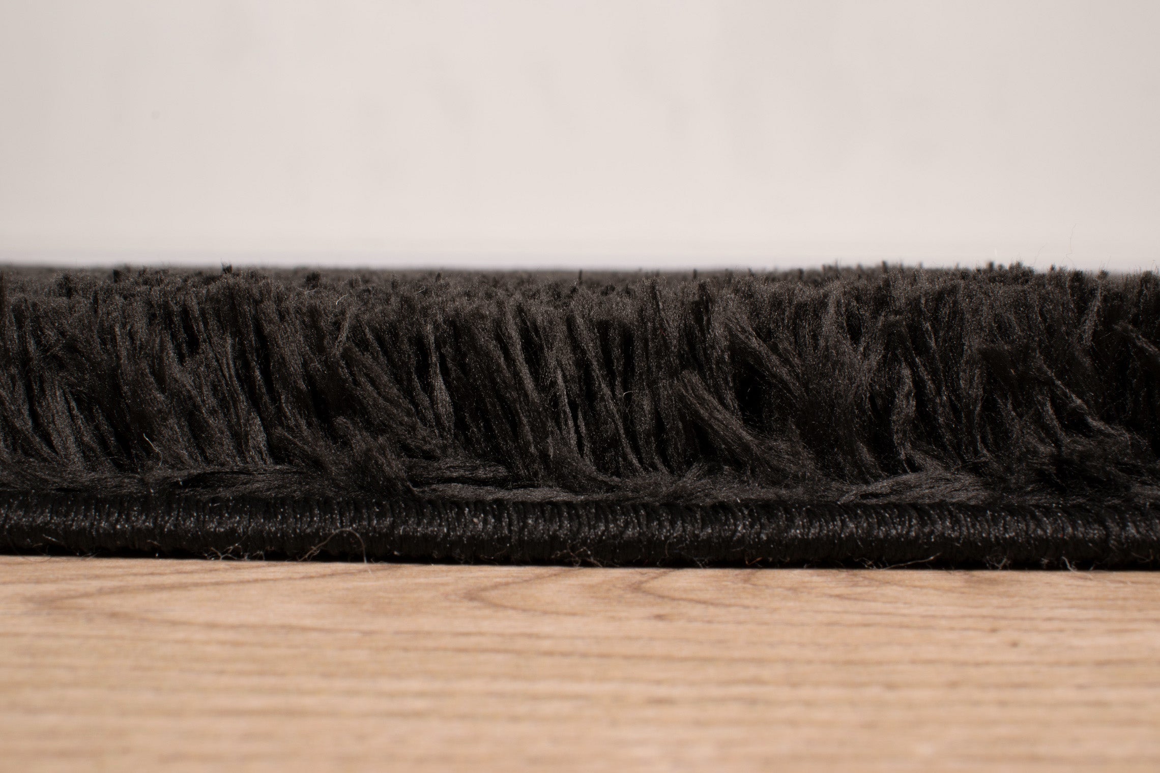 Cosy Soft Shaggy Rug 902 Plain - Black