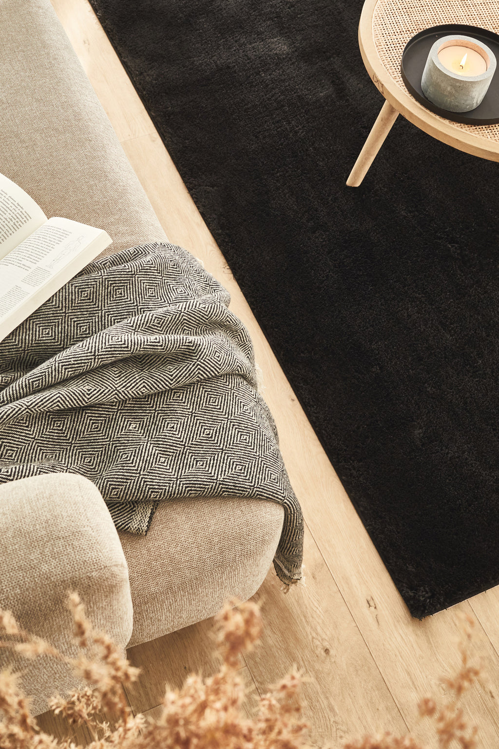 Cosy Soft Shaggy Rug 902 Plain - Black