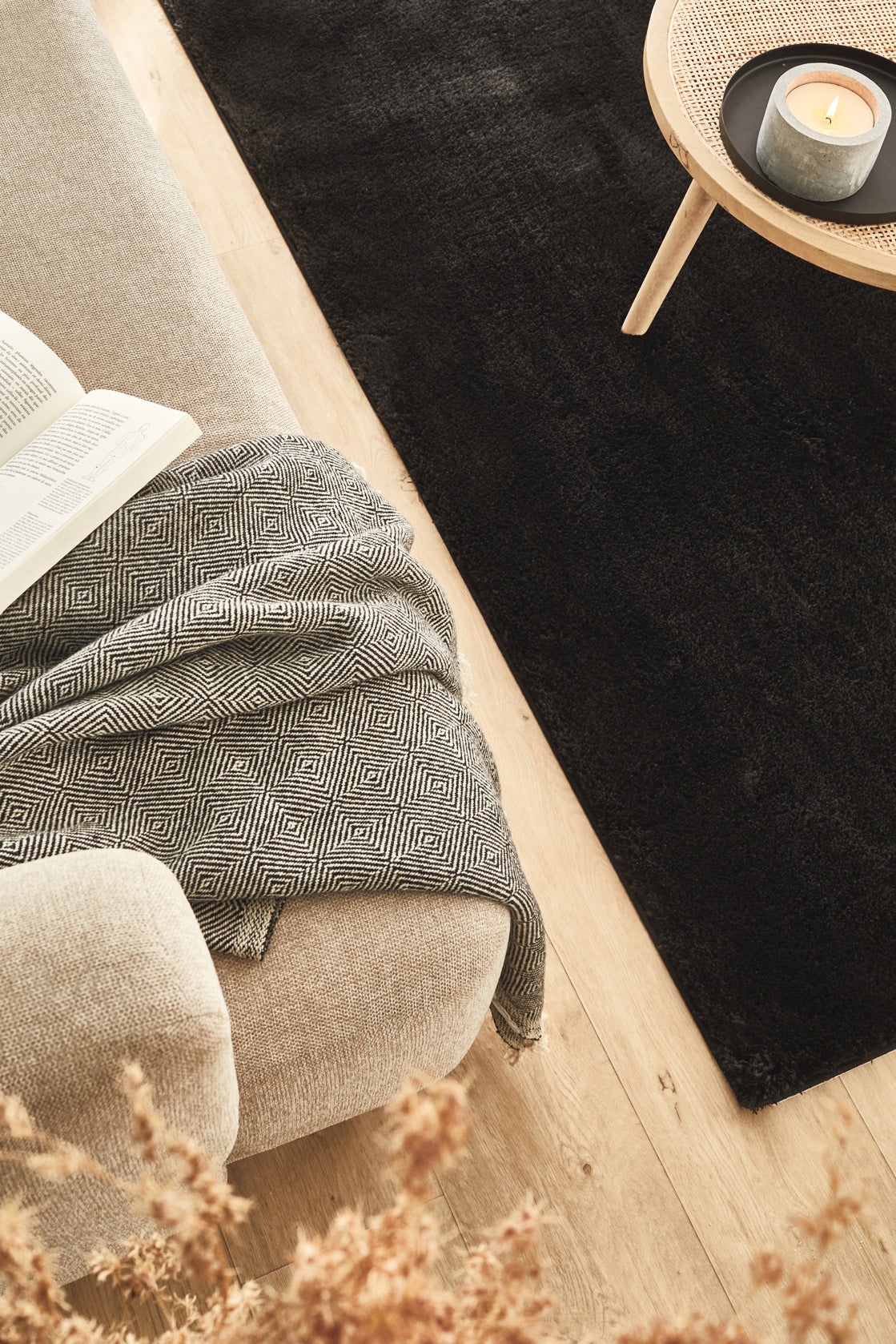 Cosy Soft Shaggy Rug 902 Plain - Black