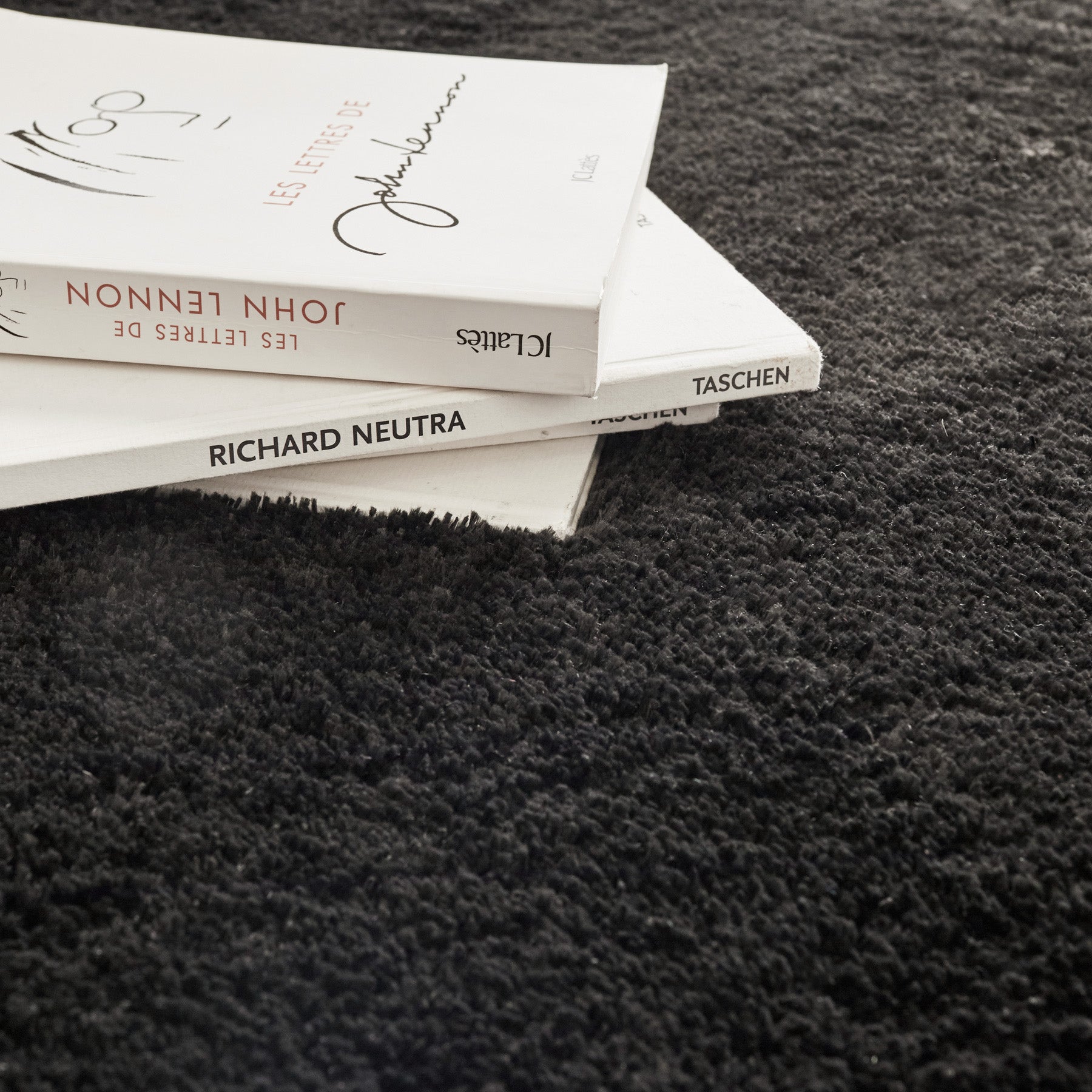 Cosy Soft Shaggy Rug 902 Plain - Black
