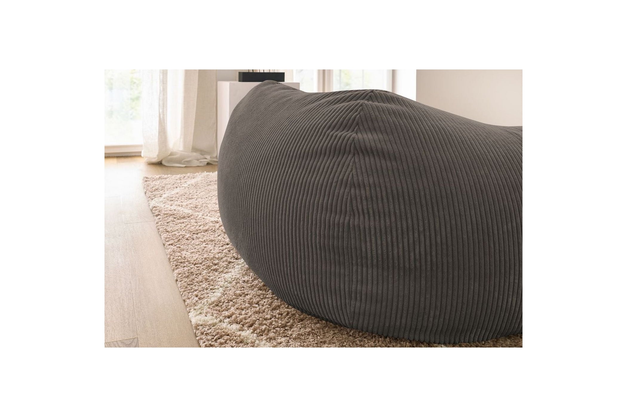 Pouf ultra moelleux VOLTAIRE velours côtelé - BOBOCHIC - The Bradery