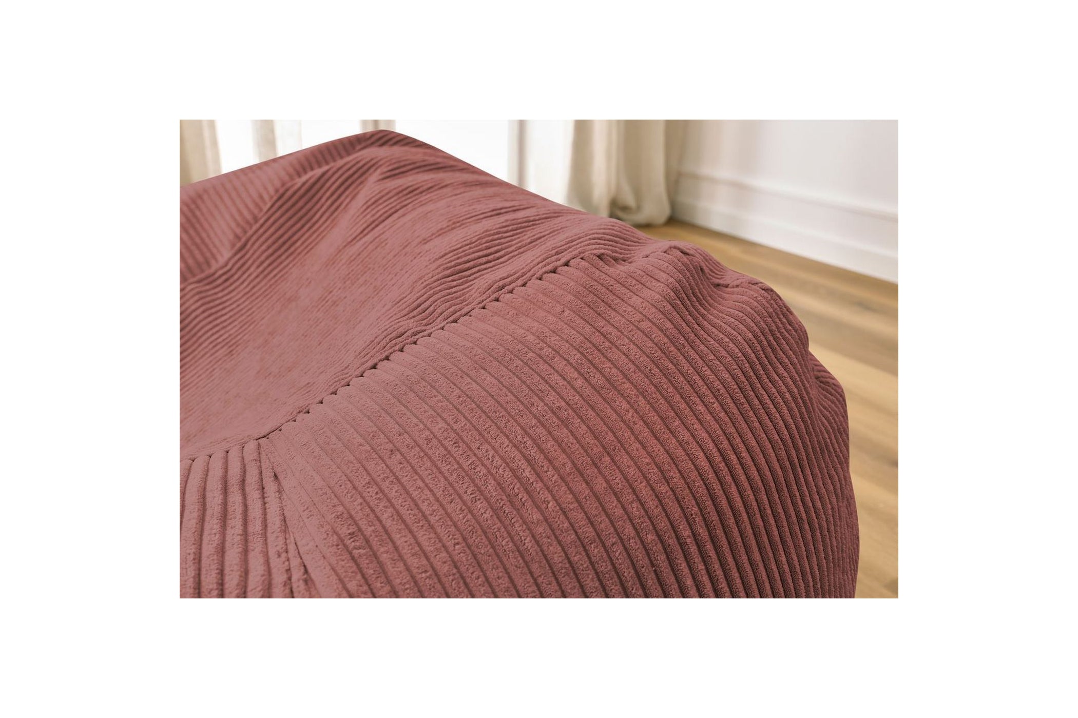 Pouf ultra moelleux VOLTAIRE velours côtelé - BOBOCHIC - The Bradery