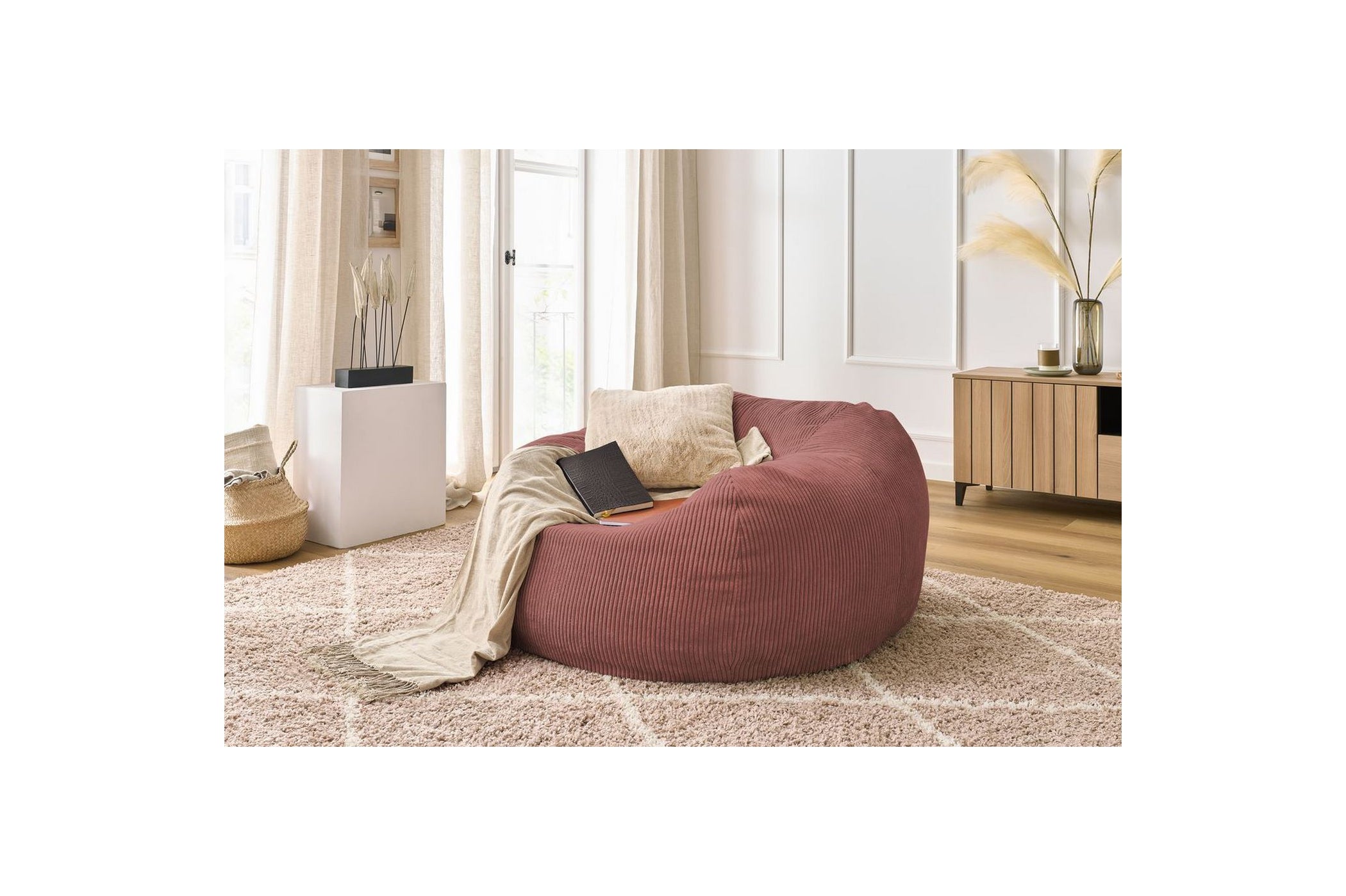 Pouf ultra moelleux VOLTAIRE velours côtelé - BOBOCHIC - The Bradery