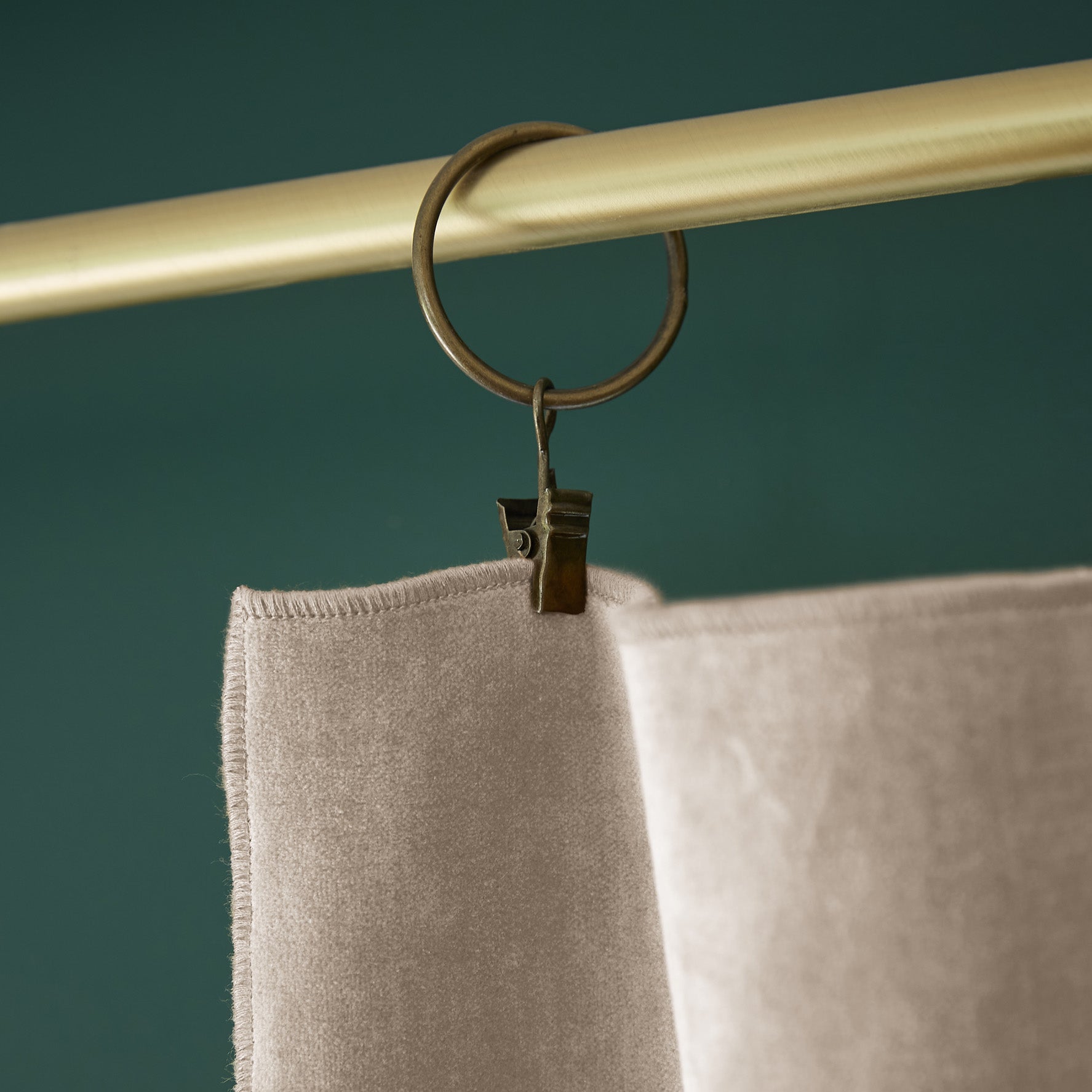 Adjustable curtain + ring CÉSAR Pampa cotton velvet - L'Effet Papillon - The Bradery