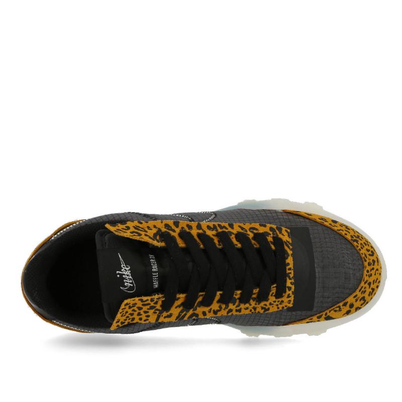 W Waffle Racer 2X - Women's - Black - Nike2 - The Bradery