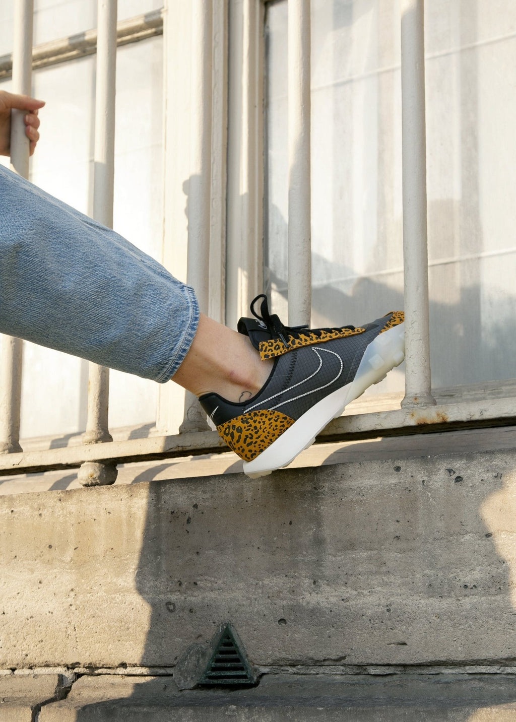 W Waffle Racer 2X - Women's - Black - Nike2 - The Bradery